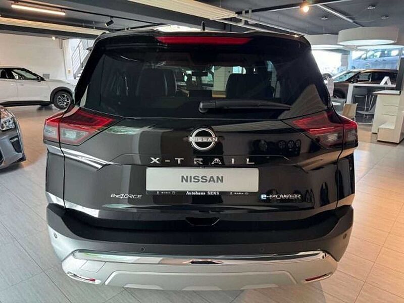 Nissan X-Trail e-Power 4x4  Tekna 'helles Leder' 213 PS