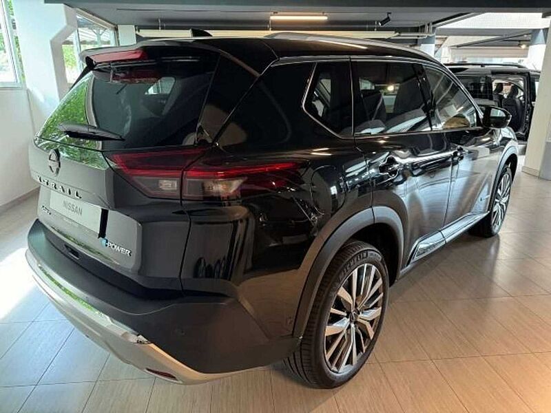 Nissan X-Trail e-Power 4x4  Tekna 'helles Leder' 213 PS