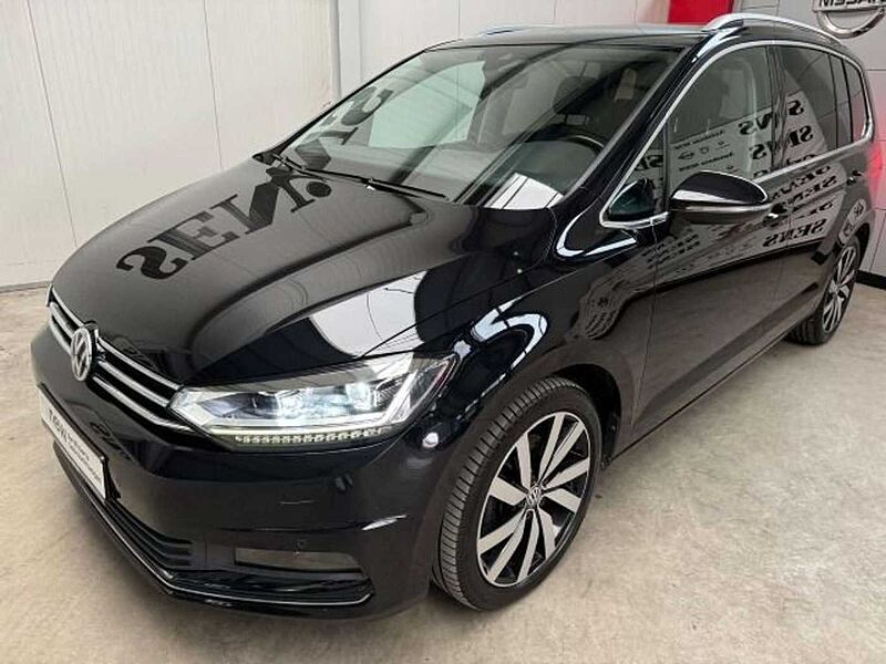 Volkswagen Touran 1.8 TSI Highline 180Ps *Massage v. re, R-K