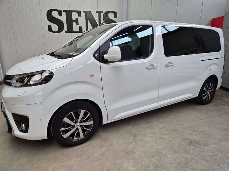 Toyota Proace Verso 2.0 D-4D 150PS L1 Team D*AHK*SHZ*