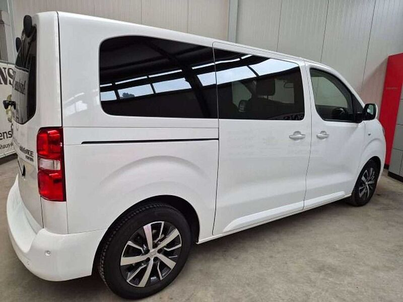 Toyota Proace Verso 2.0 D-4D 150PS L1 Team D*AHK*SHZ*